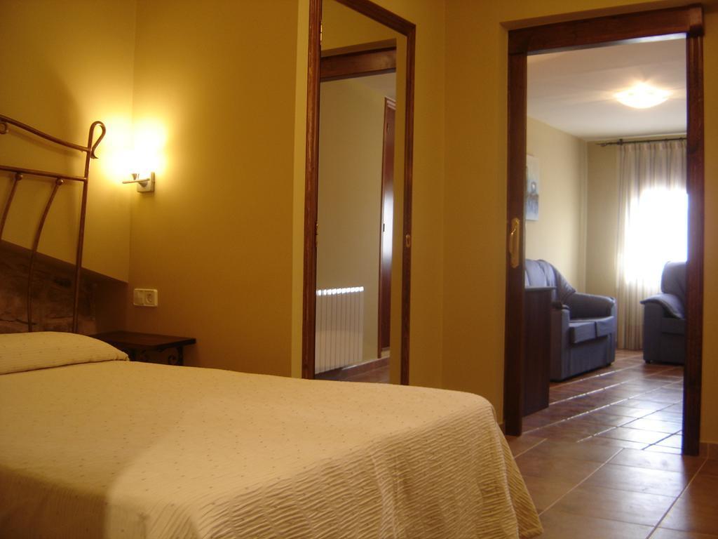 Arens de Lledo Hostal Casa Laure Y Mª Jose מראה חיצוני תמונה