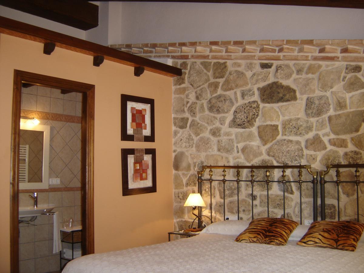 Arens de Lledo Hostal Casa Laure Y Mª Jose מראה חיצוני תמונה