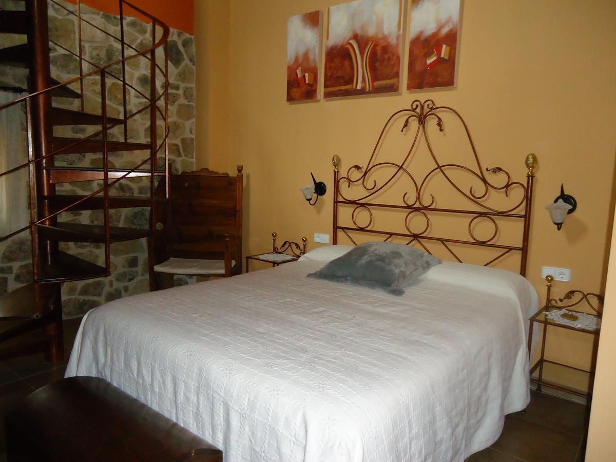 Arens de Lledo Hostal Casa Laure Y Mª Jose מראה חיצוני תמונה